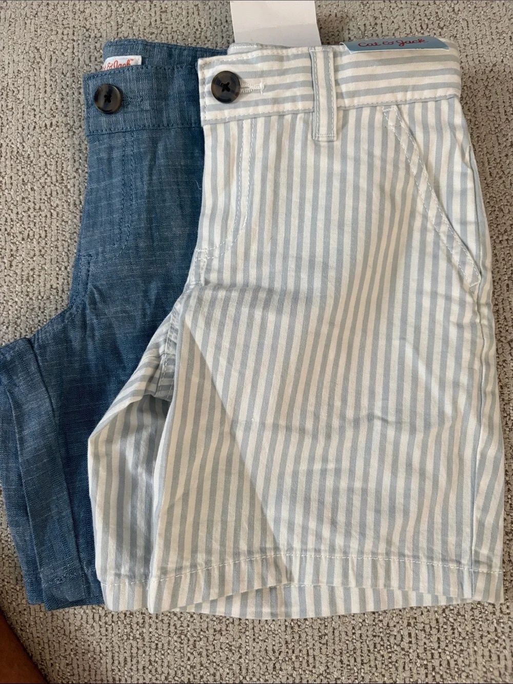 Cat & Jack 2 pair Boys Light Blue Stripe Cotton Shorts, and Blue size 6